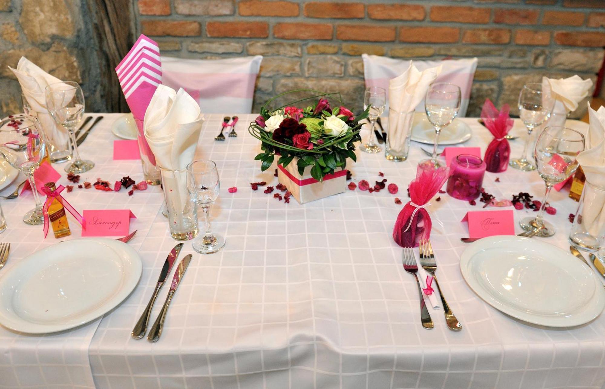 Hotel Izvora - Garden Retreat อาร์บานาซิ ภายนอก รูปภาพ