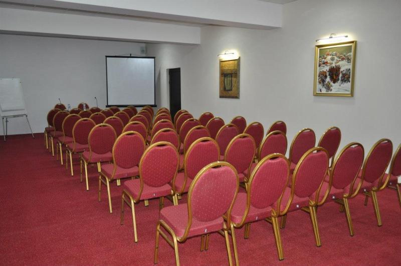 Hotel Izvora - Garden Retreat อาร์บานาซิ ภายนอก รูปภาพ
