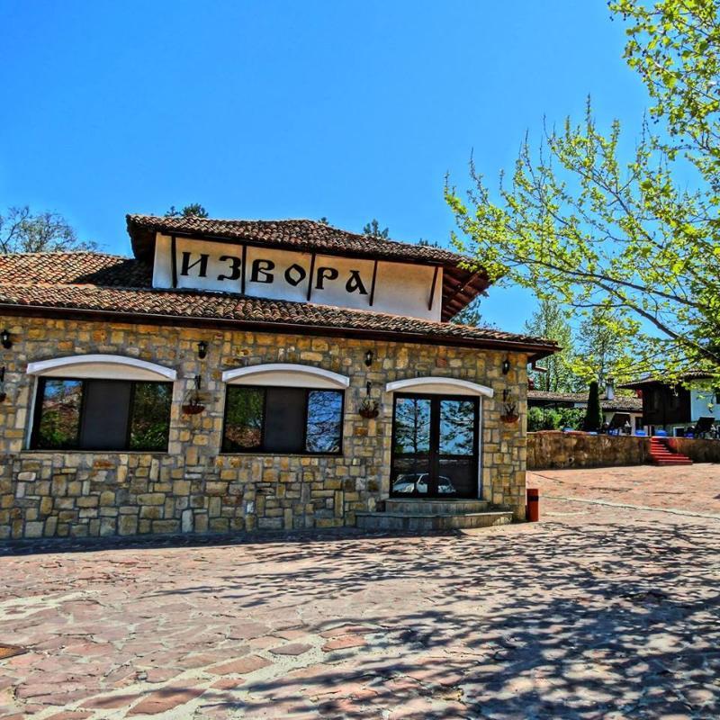 Hotel Izvora - Garden Retreat อาร์บานาซิ ภายนอก รูปภาพ