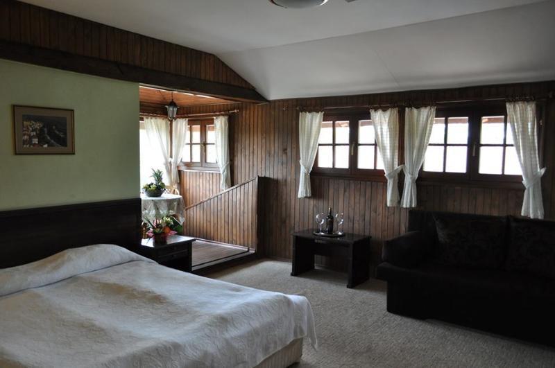 Hotel Izvora - Garden Retreat อาร์บานาซิ ภายนอก รูปภาพ