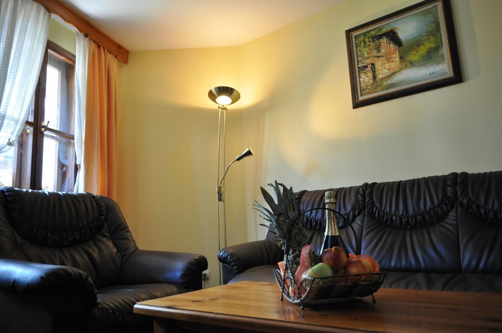 Hotel Izvora - Garden Retreat อาร์บานาซิ ภายนอก รูปภาพ